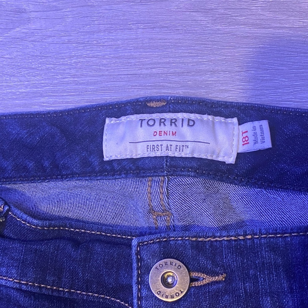 Torrid Denim, Women’s, Dark Blue, Bootcut, Jeans, Size 18T - Picture 3 of 9